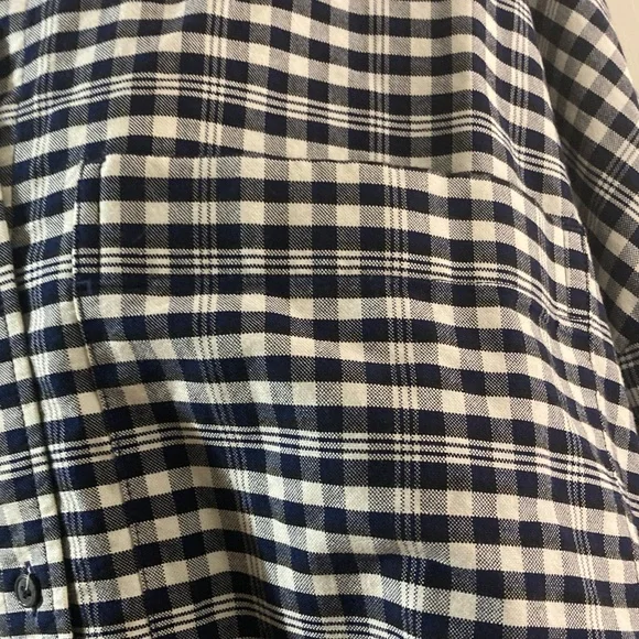 Everlane Black and White Plaid Oxford Shirt - Picture 11 of 14